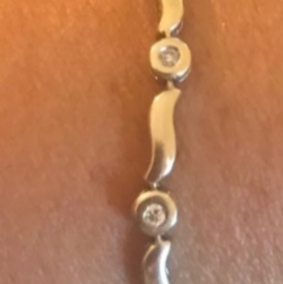 Diamond Bracelet in 14K WG - Picture 5 of 7